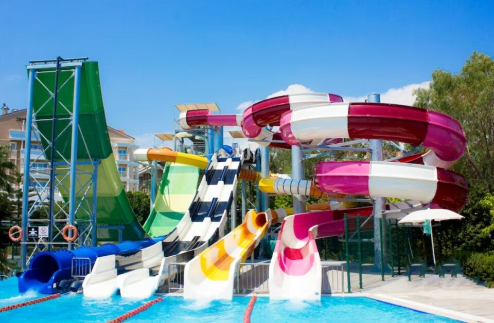 birthday party ideas for 13 year olds - water park