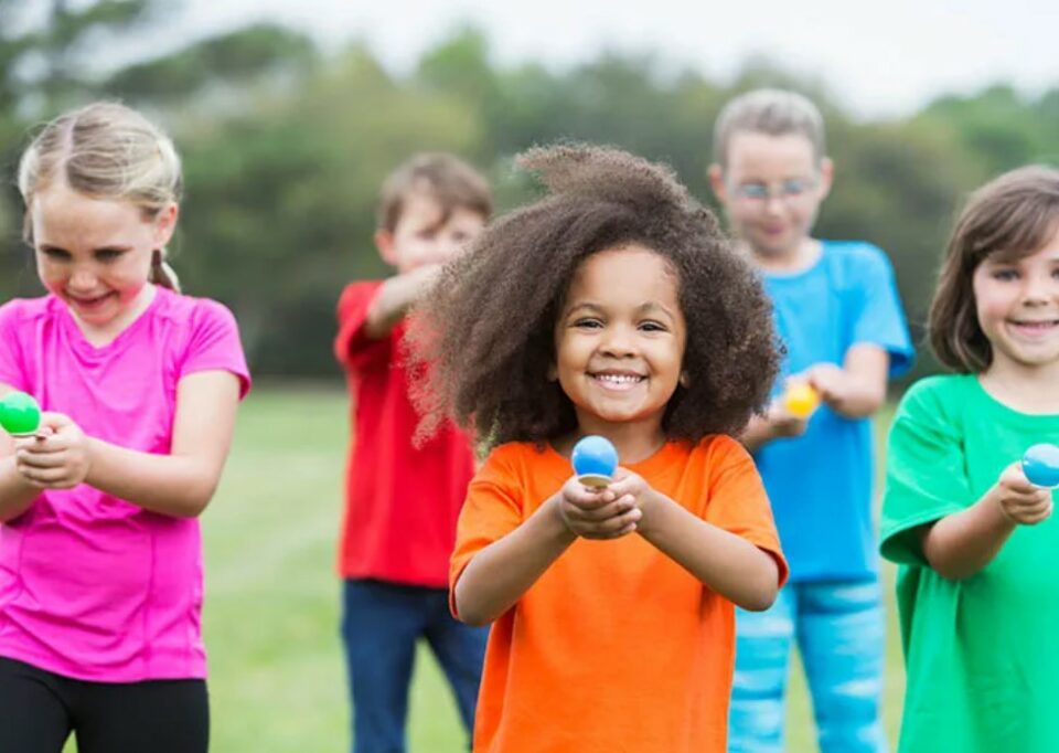 birthday party games - Egg and spoon race