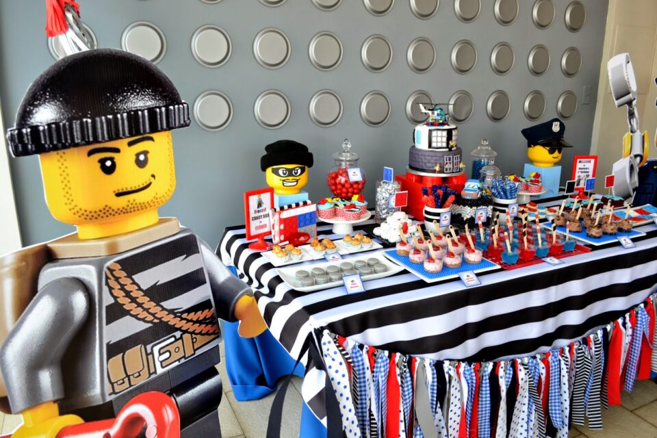 Lego-themed Birthday Party