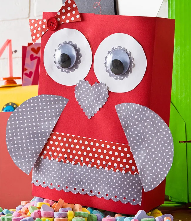 Birdhouse Valentine box