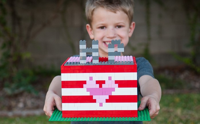 LEGO Valentine holder 