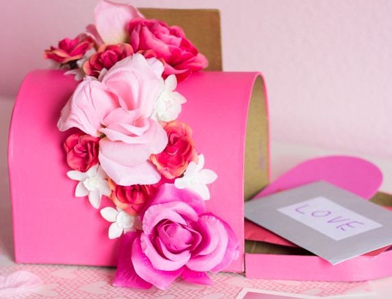 floral valentine box