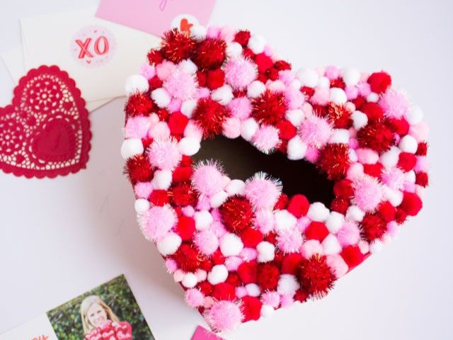 DIY Valentine's Day Box Ideas pom-pom box