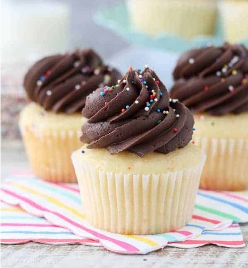 Classic Yellow Cupcakes