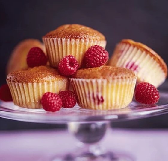 Simple Raspberry Cupcake 