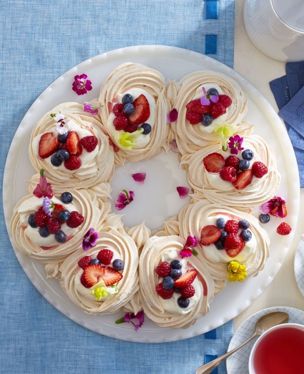 Meringue Valentine Wreath