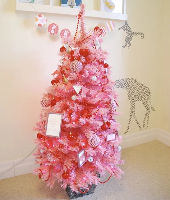 Little Pink Valentine’s Day Tree 