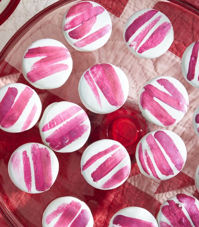Striped Peppermint Cookies