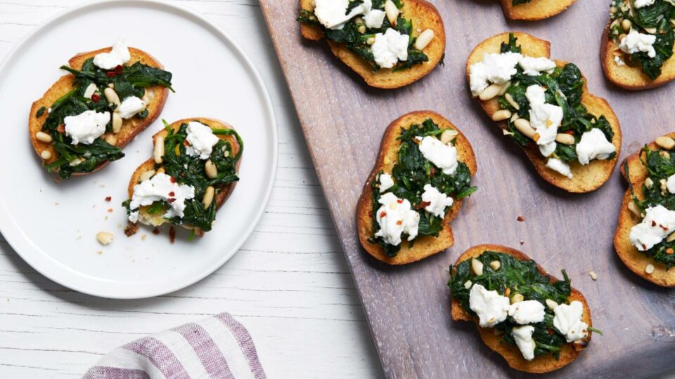 valentines day dinner recipes spinach and goat cheese crostini