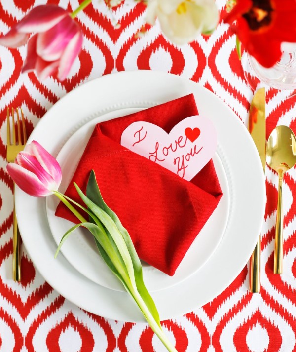 Valentine's Day Napkin Fold with Envelope