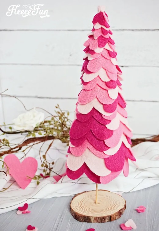 Table Decoration Heart Tree