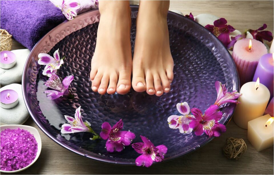 Step-by-Step Guide to a Relaxing Foot Massage for Your Partner