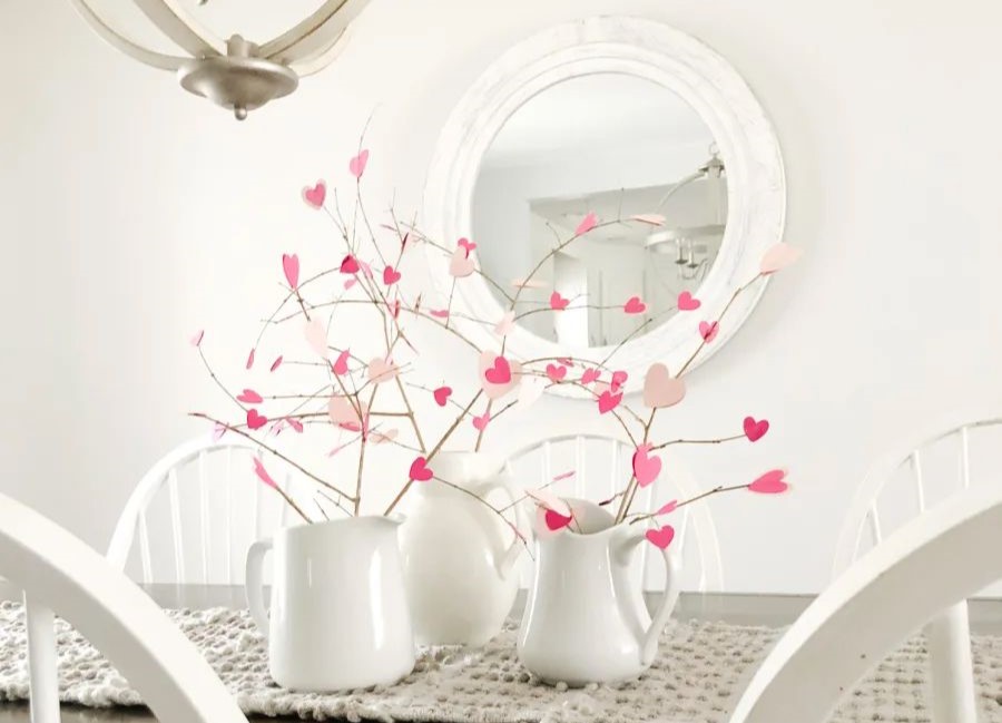 heart-shaped branch centerpieces valentines day decor ideas