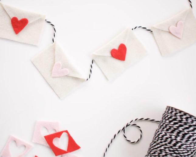 Love letter garland