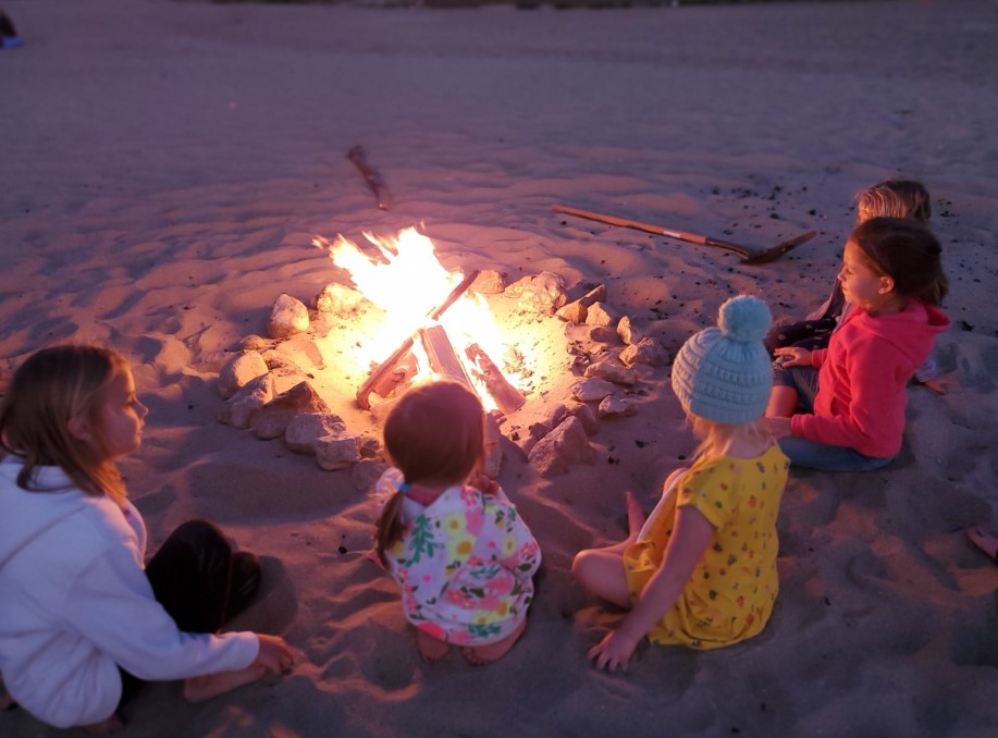 9 year old birthday party ideas - beach bonfire
