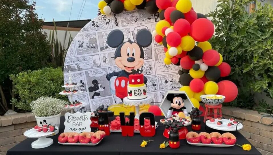 9 year old birthday party ideas - mickey mouse theme
