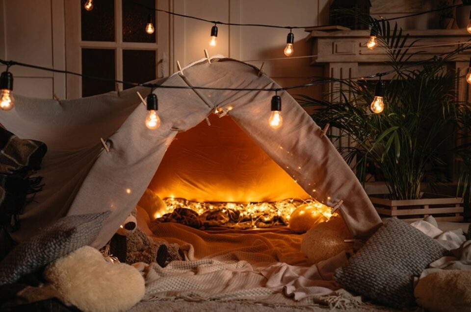 date night ideas - camp out in the living room