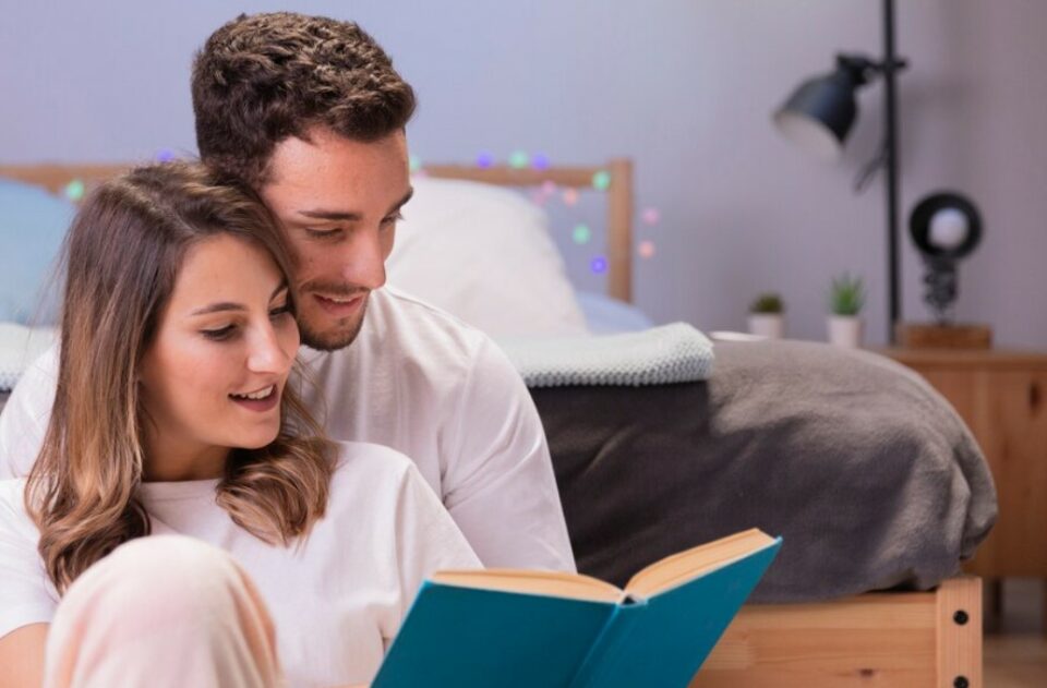 date night ideas - read a romantic novel together