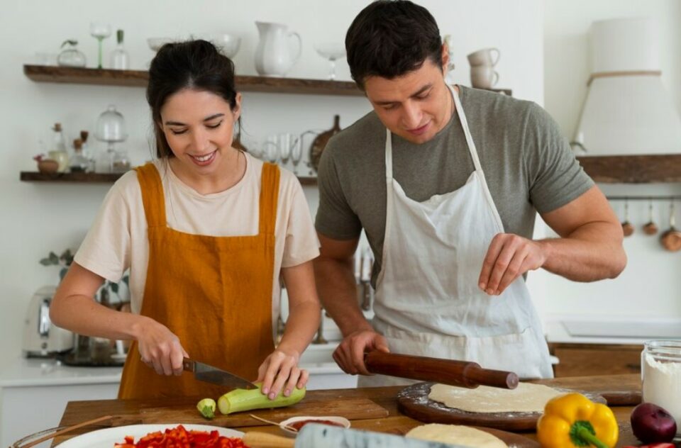 daytime date ideas - cooking class