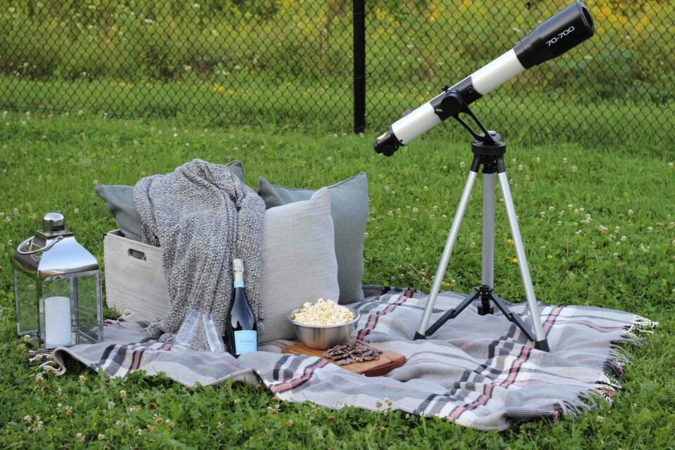 stargazing date picnic ideas