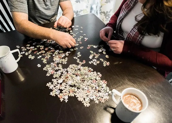 puzzle-date-night-themes