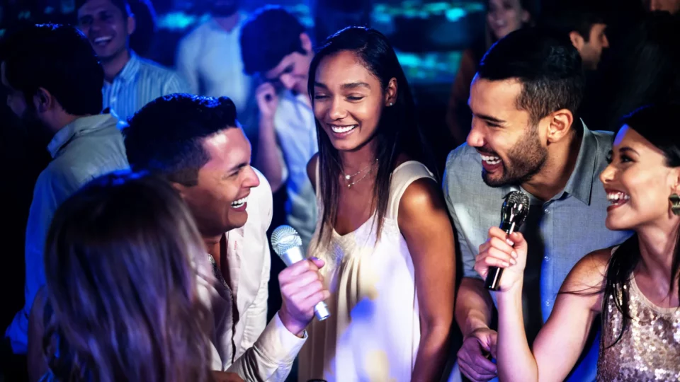 karaoke night date ideas for new year's eve