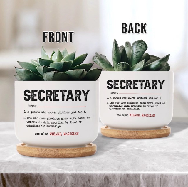 35 Best Gifts For Secretary To Say Thanks For Their Hardwork