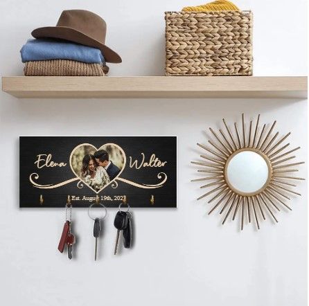 Key Holder for Wall with 5 Hooks