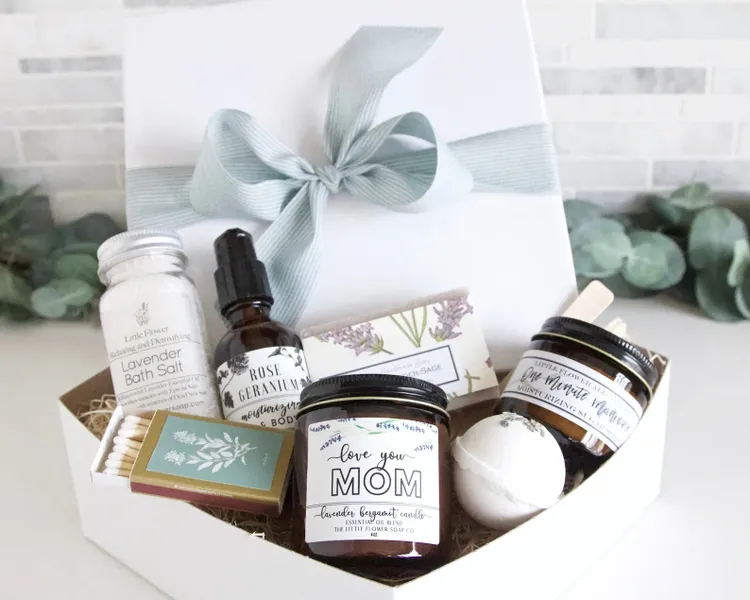 Christmas Gift for Mom Spa Gift Box - Dear Ava