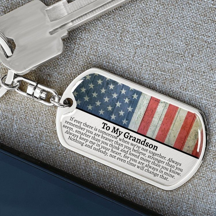 To My Grandson Keychain - Inspirational Gift For Teen Boys With Loving Message