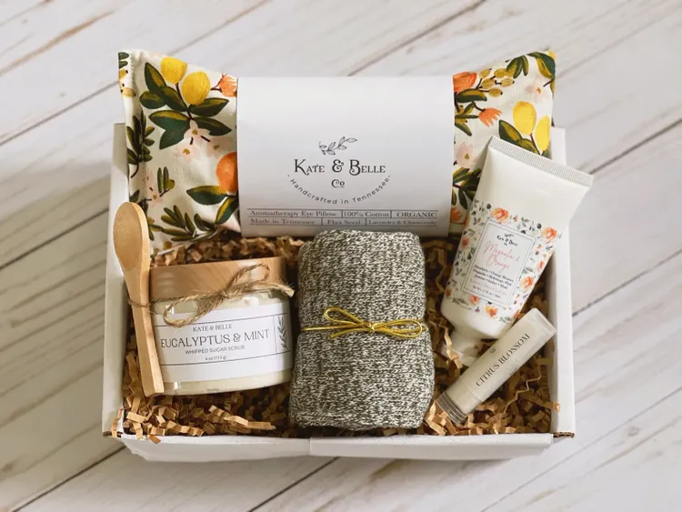 Mom Self Care Wellness Set  Luxurious Spa Gift for Mothers - Monsuri