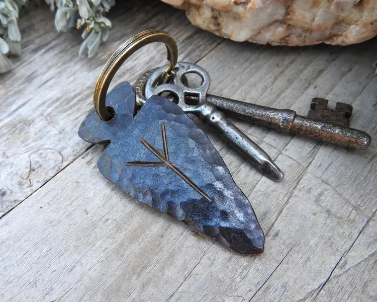 Arrowhead Keychain