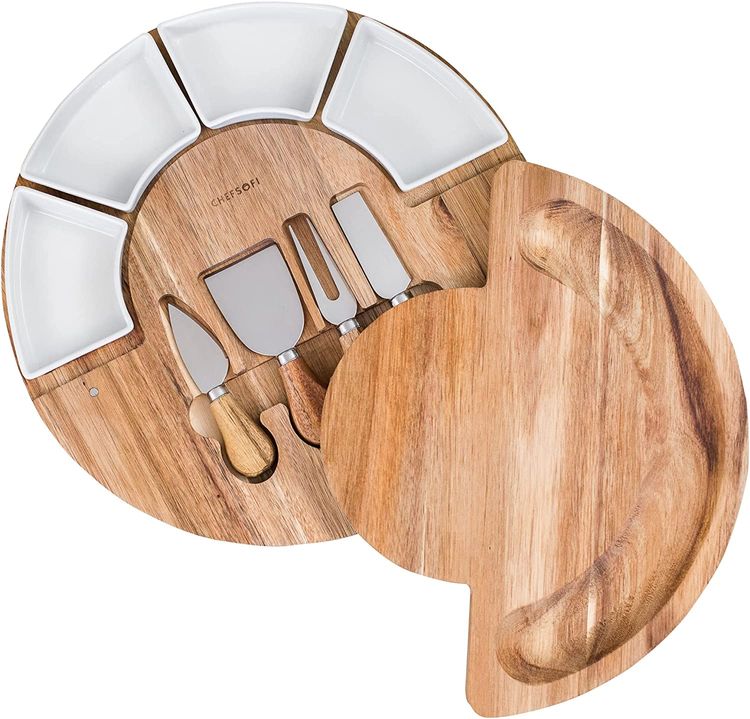 https://storage.googleapis.com/loveable.appspot.com/medium_Cheese_Board_Set_201aed1ae3/medium_Cheese_Board_Set_201aed1ae3.jpg