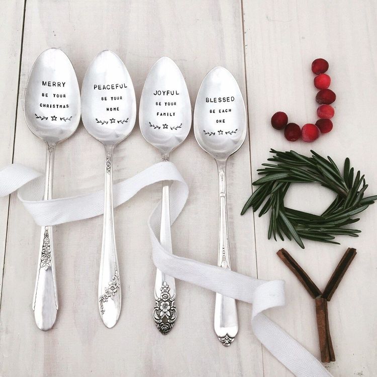 Funny Spoon Engraved for Women Men Kids - Tea Party Favors -  Alice in Wonderland Gifts for Women Teens Friends - Perfect Gifts for  Birthday/Valentine/Christmas(Drink Me): Flatware