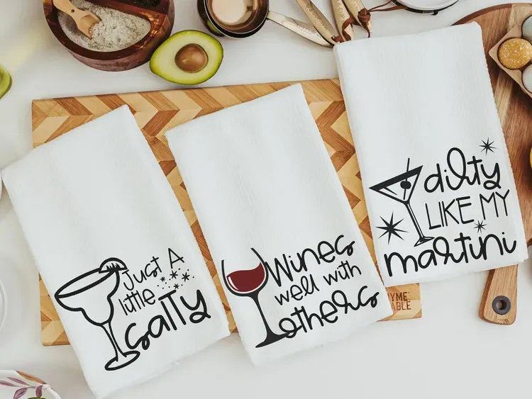 https://storage.googleapis.com/loveable.appspot.com/medium_Cocktail_kitchen_towel_02893fe8e4/medium_Cocktail_kitchen_towel_02893fe8e4.webp