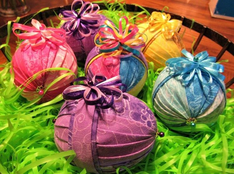 Cute Quilted Easter Egg