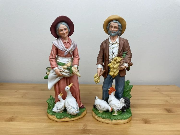 https://storage.googleapis.com/loveable.appspot.com/medium_Homco_Old_People_Figurines_8a1a68cdbd/medium_Homco_Old_People_Figurines_8a1a68cdbd.jpg