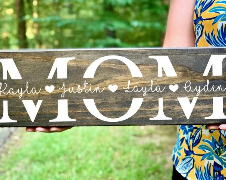 Mom Wooden Sign