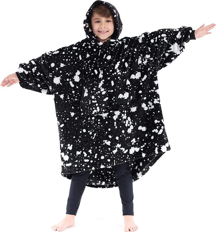Oversized Wearable Blanket