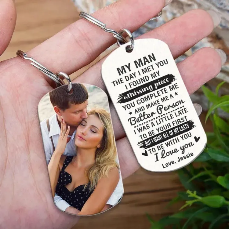 I'm Hooked on You You're My Best Catch Fishing Lure Couple Keychain for  Husband Dad Men Female Birthday Keychain Gift, Black, Large : :  Fashion