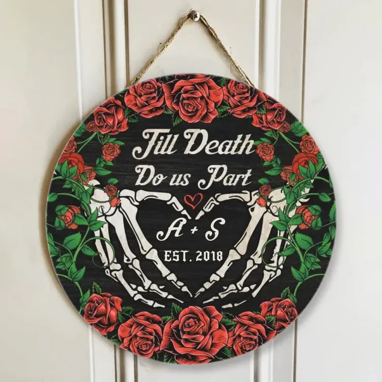 32 Unique Gothic Gifts For Her That She Will Absolutely Love