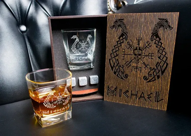 Personalized Whiskey Gift Set