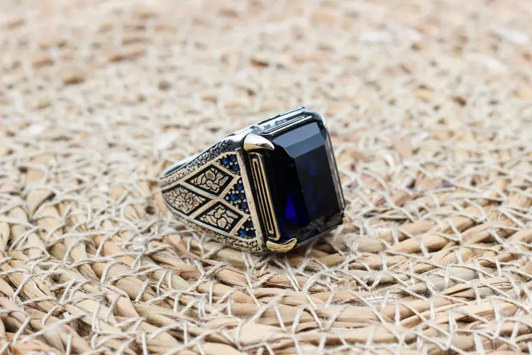 Sapphire Men’s Ring