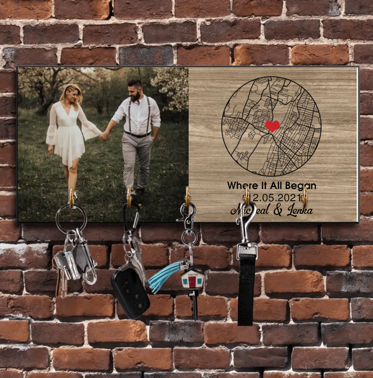 Personalized Wooden Key Holder Hanger