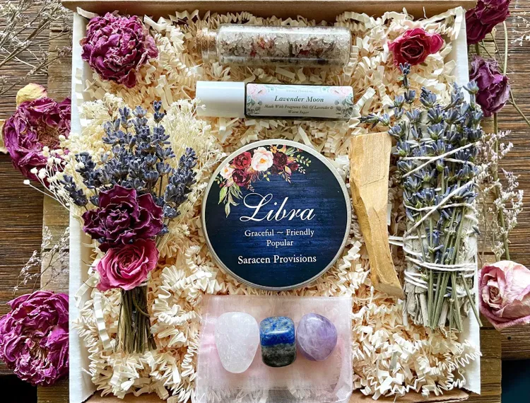 Astrology Spa and Crystal Gift Box