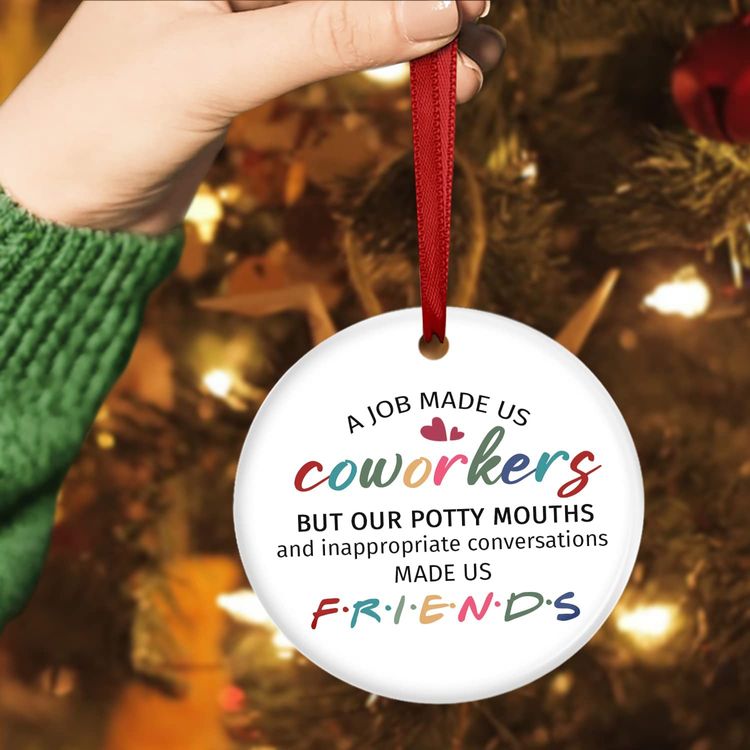 35 Easy Holiday Gift Ideas for Co-workers