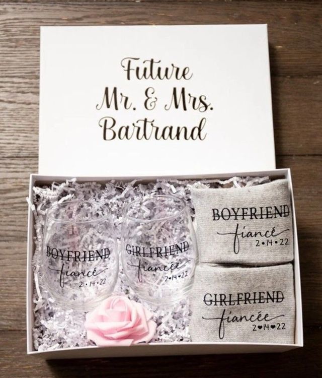 Best Gifts for Fiancee | Online Gifts Ideas for Fiancee - FNP