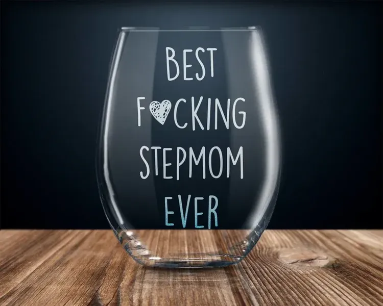 33 Best Christmas Gifts For Stepmom That'll Put A Happy Smile On Her Face –  Loveable