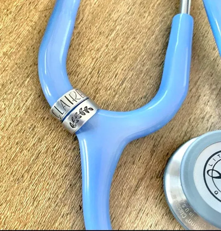 35 Obgyn Gifts for Obstetrician and Gynecologist That They'll Much