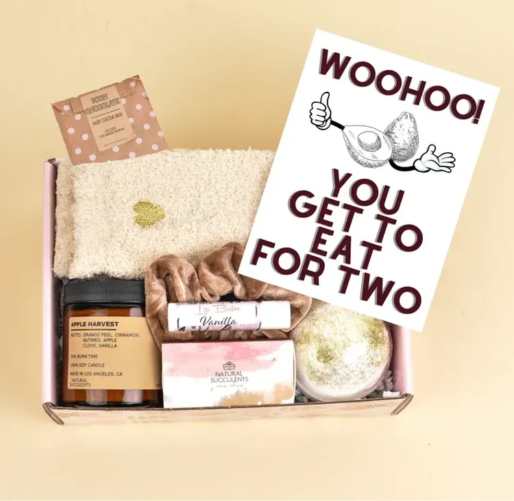 New Mom Gift, Baby Shower Gift, Expectant Mom, New Mom Gift Basket, Spa Gift  Box, Self Care Gift, Box of Hugs, Pregnancy, New Parents, 